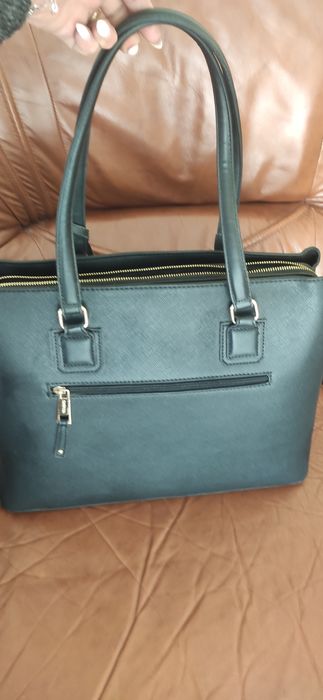 Нова дамска чанта Carpisa