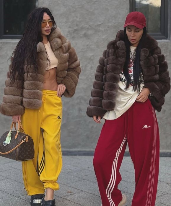 Продам шубу , натуральный песец, с этикеткой стоимостью 650 тыс тг