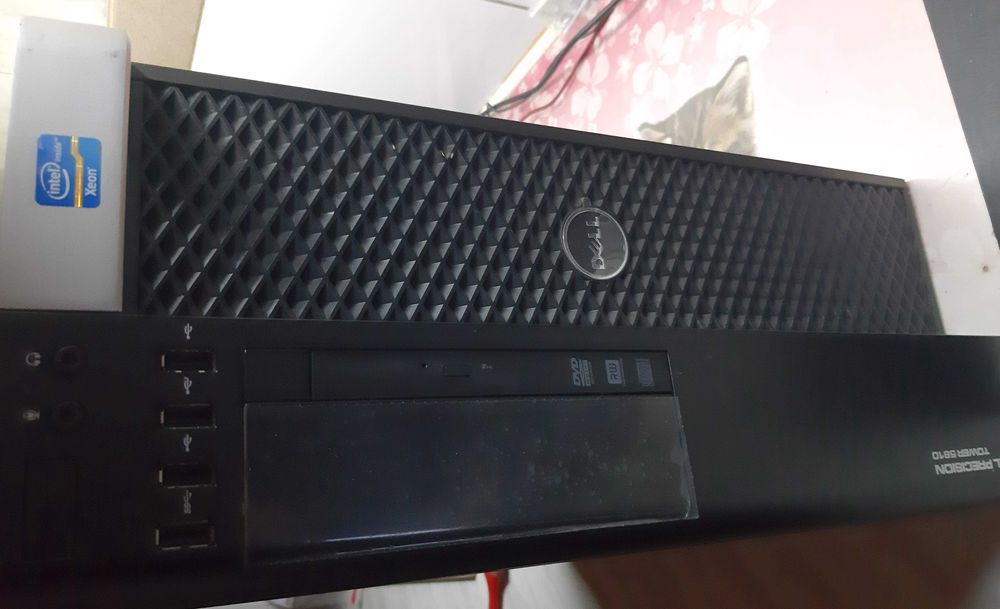 Workstation DELL Precision Tower 5810