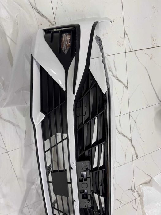 Передний бампер HYUNDAI ELANTRA