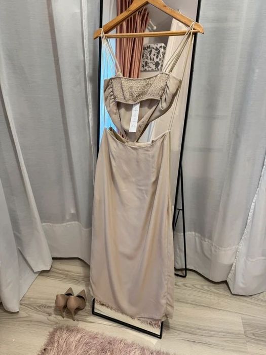 Rochie midi de vară crem bej mix de in cut out Zara mărimea S