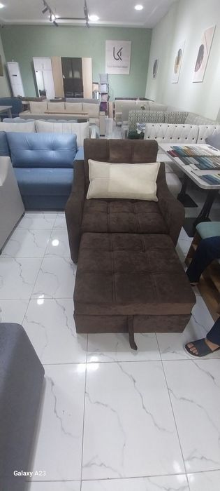 Диван/Кресла с подушкой. Почти новая. Купили в Мае. Цена договорная.