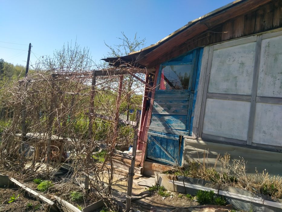 Срочно продаётся дача,район  Лесхоз