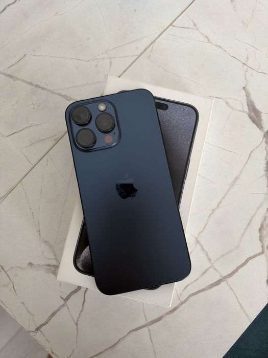 Продам iPhone 15 Pro Max, 256 ГБ