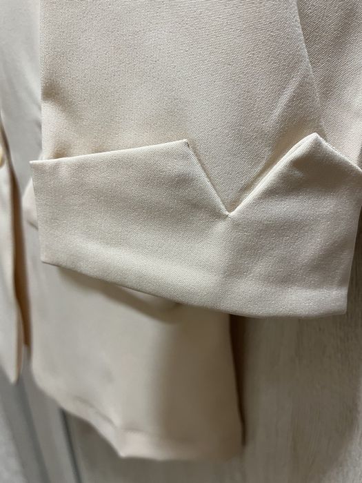 Жинский летний пиджак