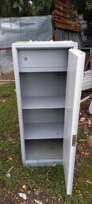 Сейф заводской 125х50х40