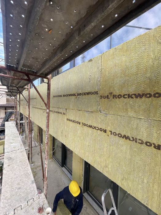 Constructii si renovari case/apartamente/spatii comerciale