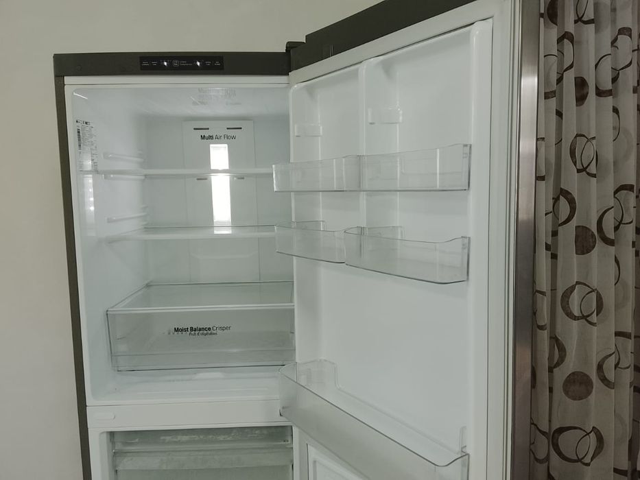 Продам холодильник LG