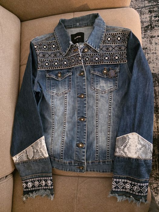 Дънково яке Desigual