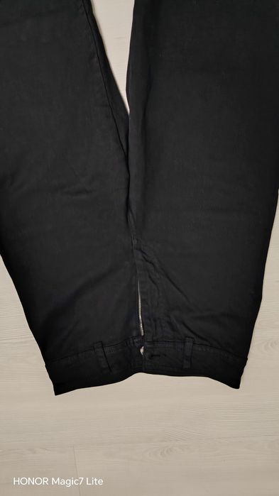 Blug negru intens cu crac larg mărimea 34