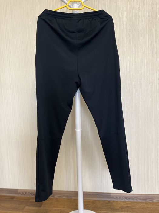 Trening Nike negru