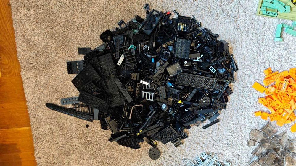 Огромна 13 кг LEGO колекция, с 85 книжки - инструкции, влакове, колички, минифигури