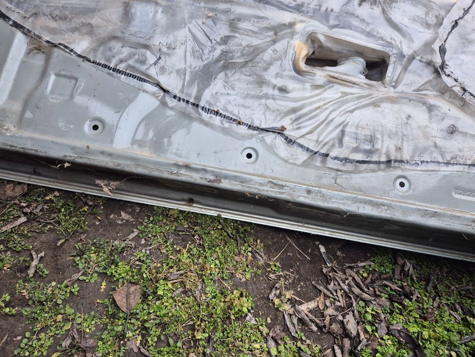 Haion Toyota Land Cruiser J90 Model 3usi 1998-2002.