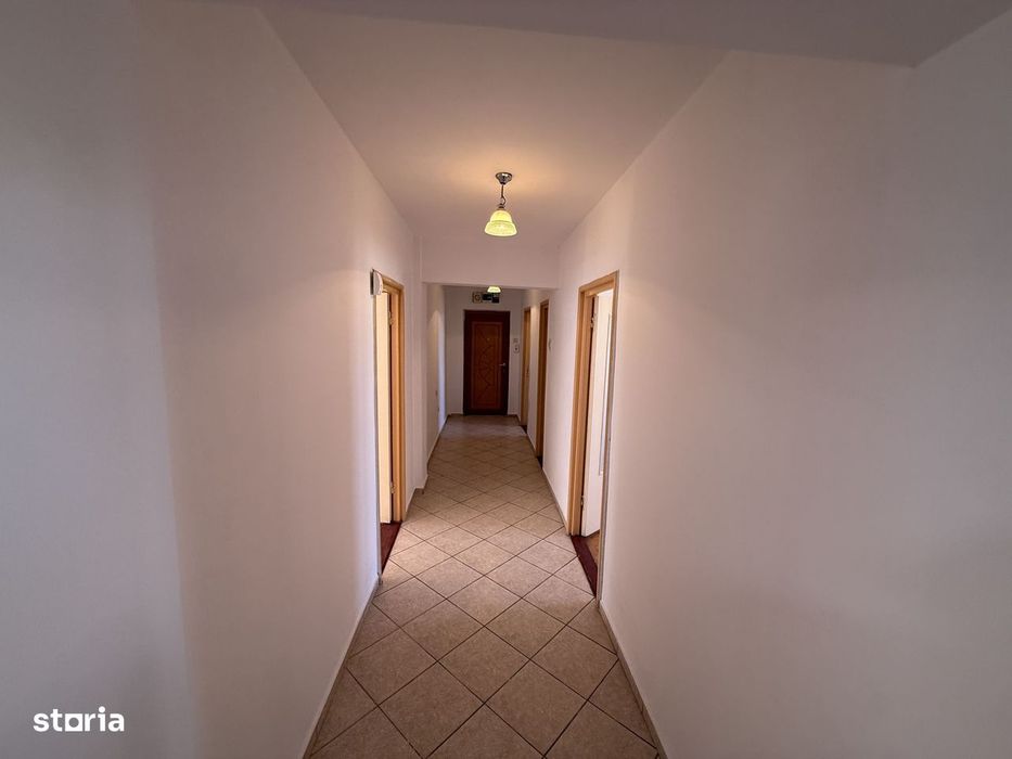 Apartament 4 camere zona Ultracentral