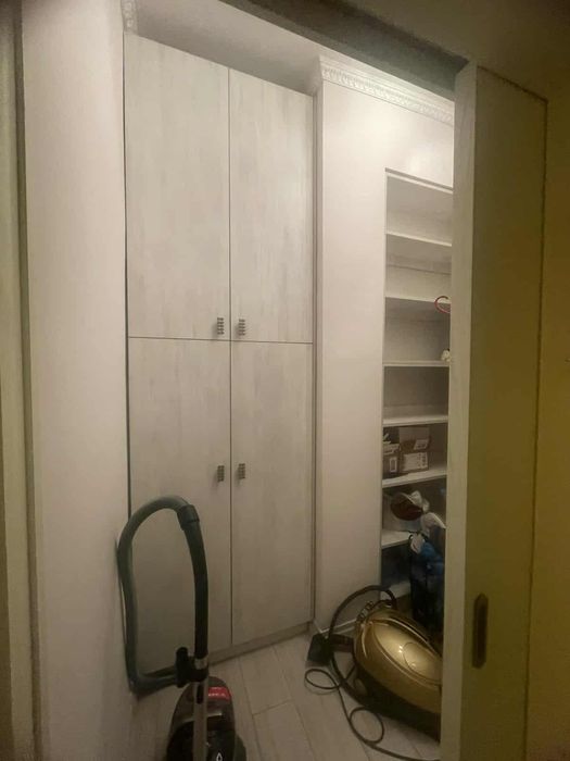 Дава се под наем Тристаен апартамент в София, Център - 130 кв.м за 1295.4 € - Снимка #9