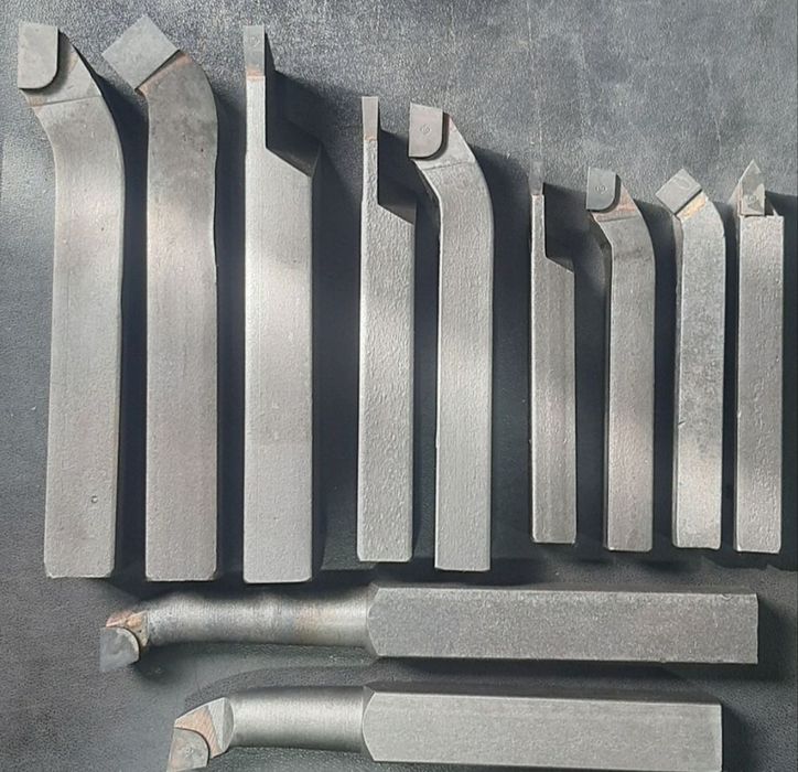 Токарные резцы новые