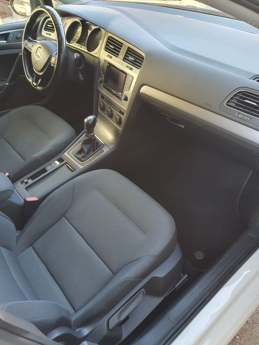 Vând Volkswagen golf 7