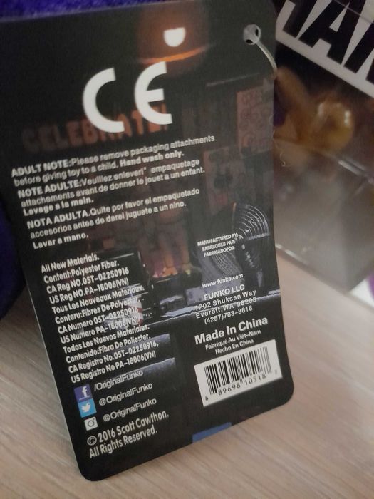 Jucarie Plus Joc Five Nights at Freddy's - Roxanne Wolf