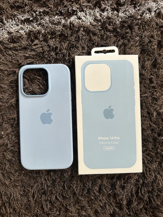 Husa Apple pentru iPhone 14 Pro (MagSafe)