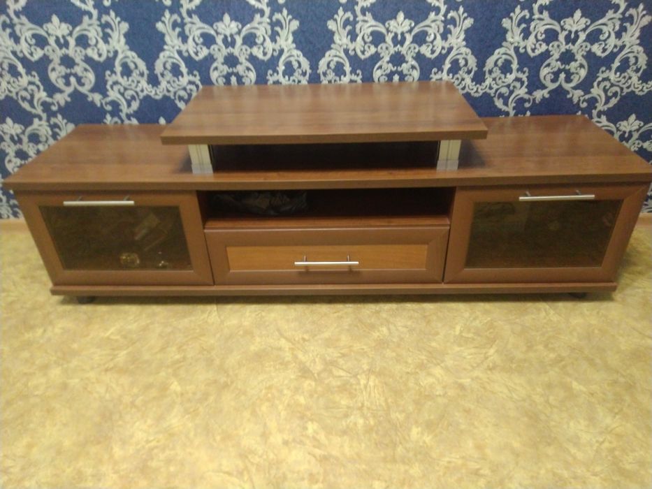 Тумба под телевизор