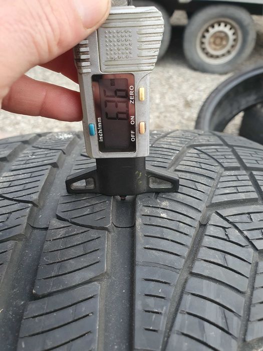 255 40 20 cu 285 35 20,,PIRELLI SOTTO ZERO