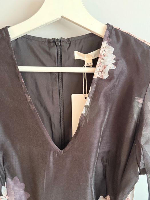 Чисто нова рокля с етикет С/М