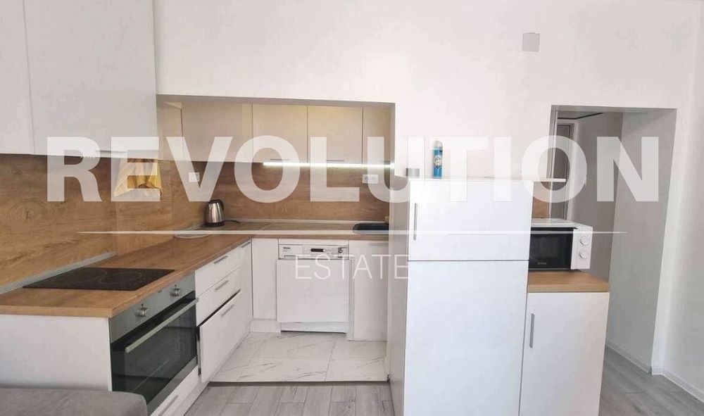 Двустаен апартамент в района на Гръцка махала!