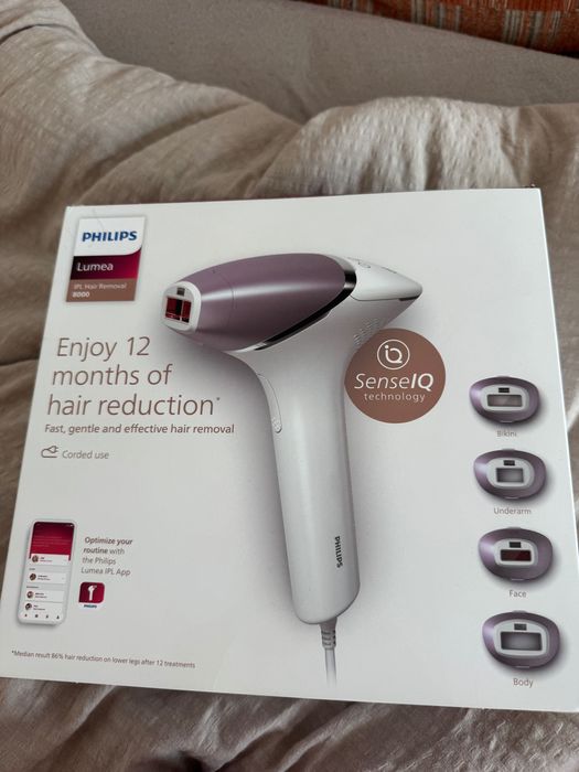 Фотоепилатор Philips Lumea IPL Hair removal 8000