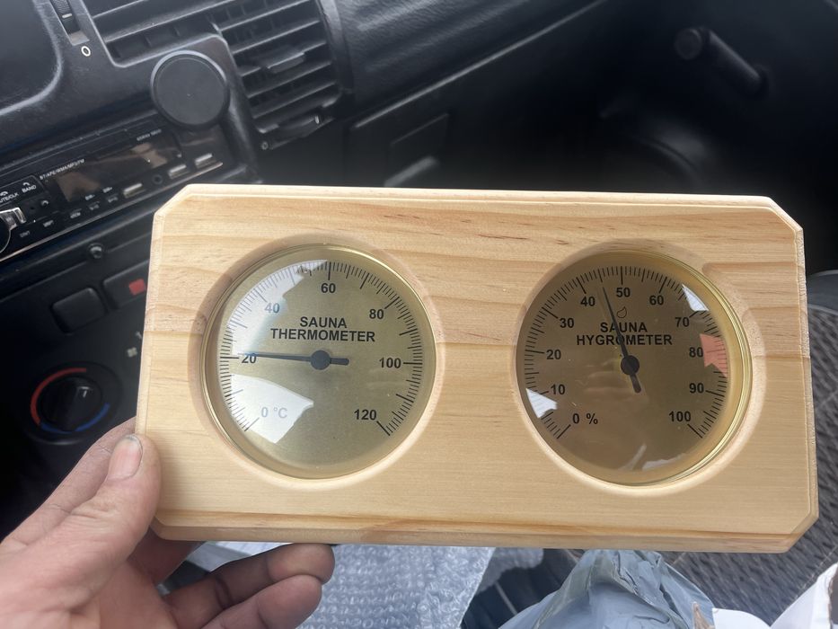 Термогигрометр в баню