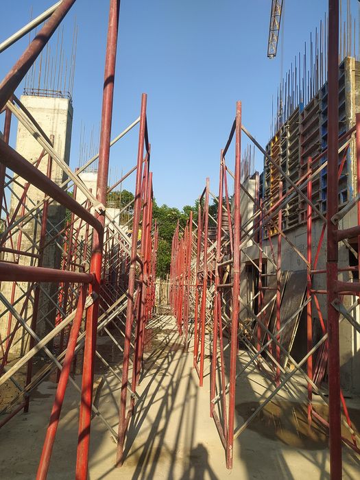 Monolit lesa ( монолитный леса)