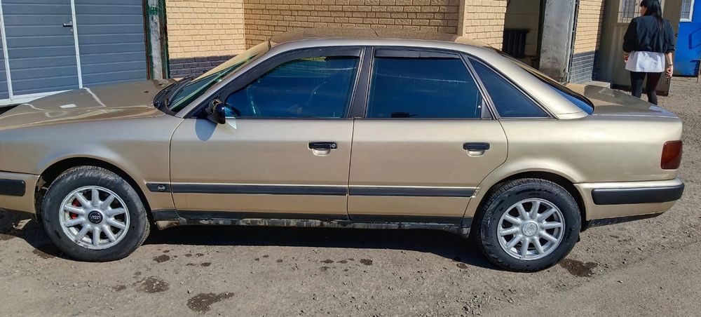 Продам Ауди 100 с4