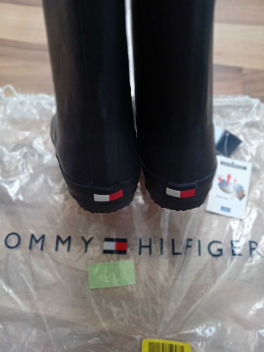 2бр.Tommy Hilfinger N32 гумени ботуши