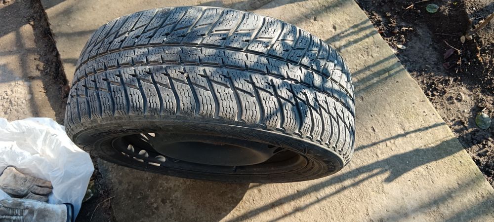 Vând  set de roți de iarnă pentru FORD KUGA