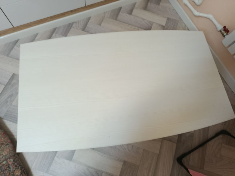 Стол 1,5 метровый низкий