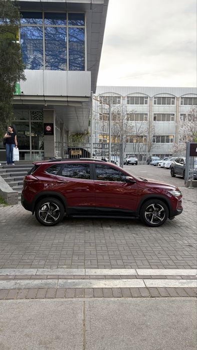 Tracker Premier 2023