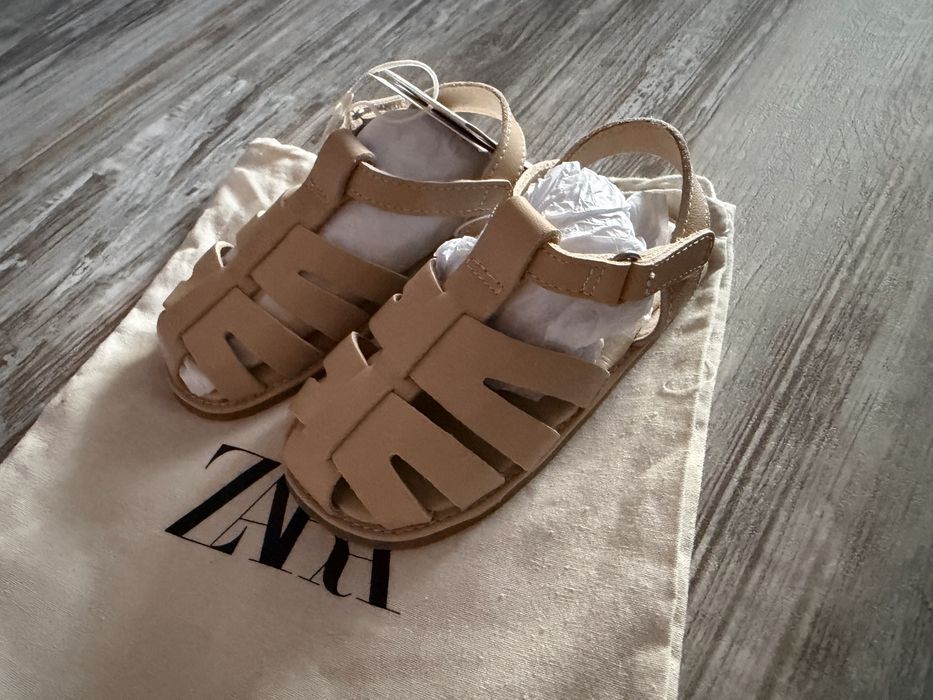 Детски обувки Zara 22-23 номер, маратонки Nike 22 номер