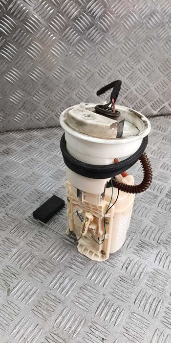 Бензинова помпа VW Sharan 2.8i 2002г.