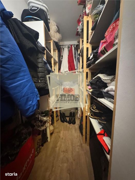 Apartament  decomandat cu 3 camere 2 bai de 105 mp utili