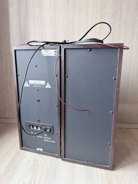 Продам колонки фиры Towel