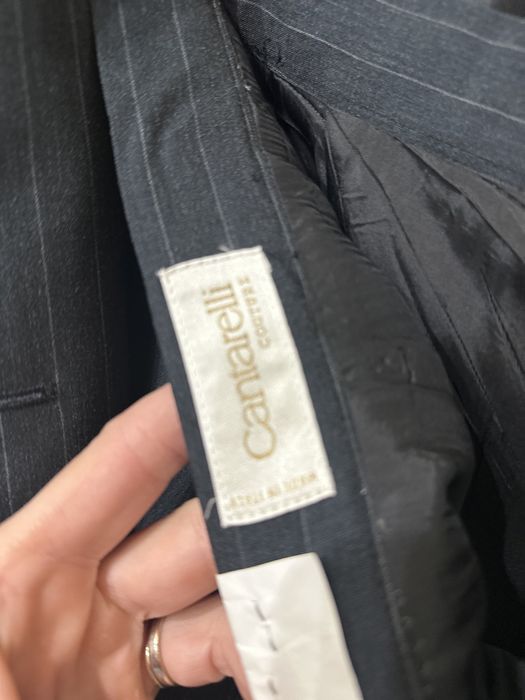 Costum dama cu fusta peste genunchi