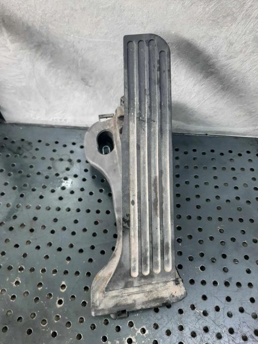 pedala acceleratie  audi a3 8p vw golf 5  1k1721503f