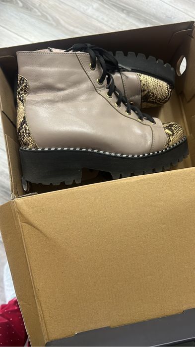 Продам ботинки демисезонные