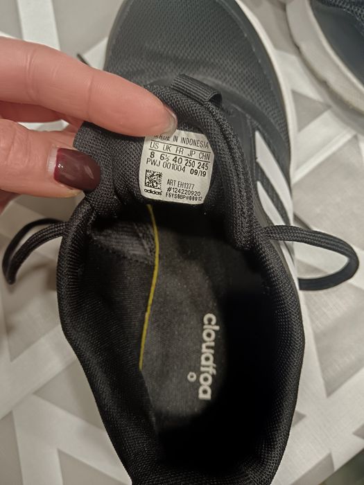 Маратонки Adidas 39