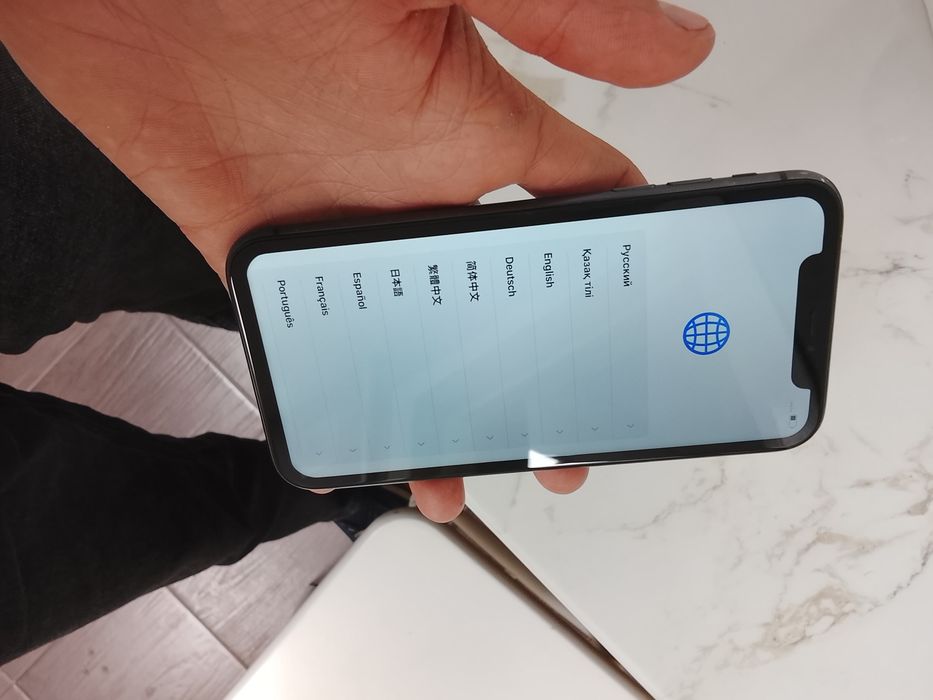 Iphone 11 64gb.  Ёмкость 73
