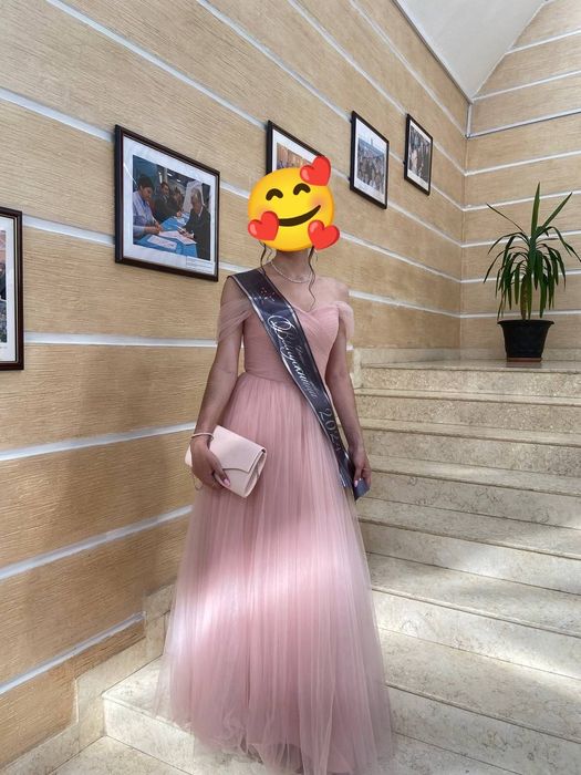 Вечернее платье.