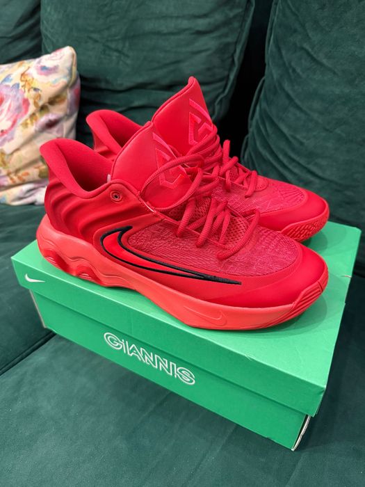 Nike Giannis Immortality 4