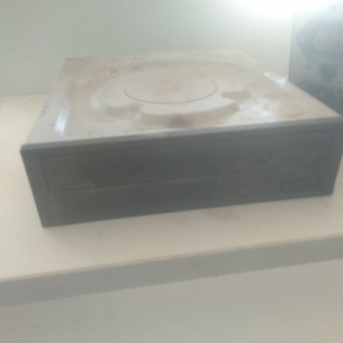 Комлектущий компютеру