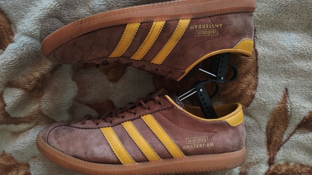 Кроссовки adidas Amsterdam