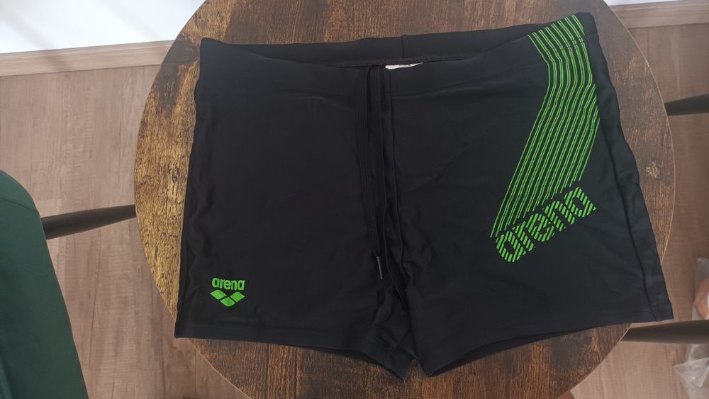 Vând boxeri de baie pt barbati