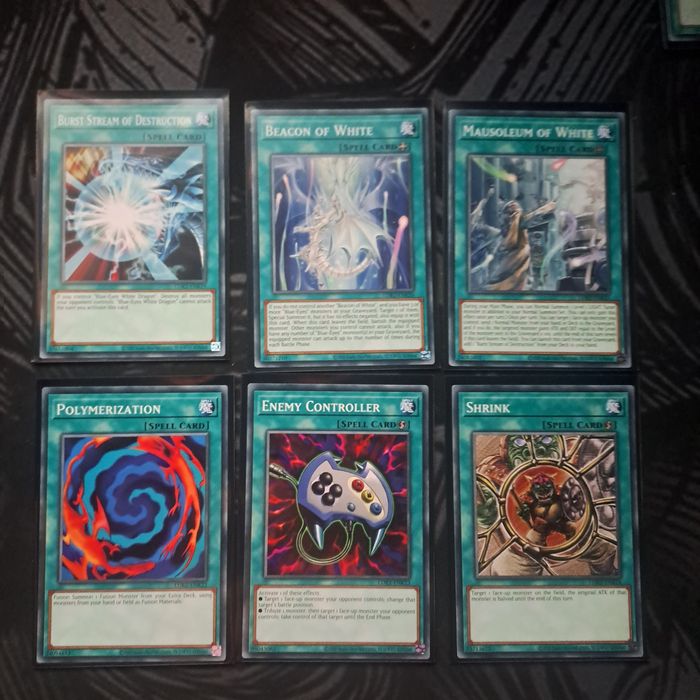 Yu-Gi-Oh нови карти